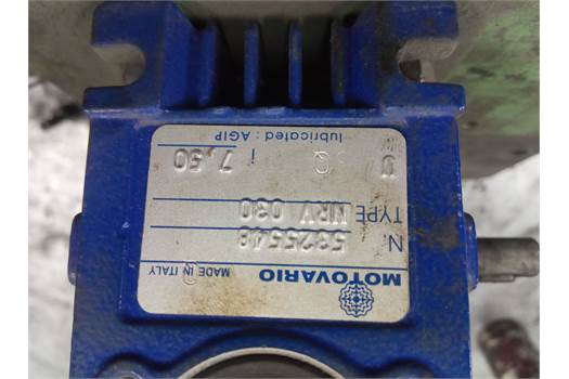 Motovario NMRV30 i=7,5 PAM 56 B14/0,41KW/186,7RPM 