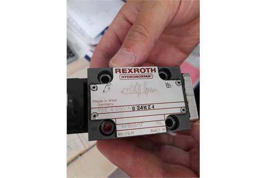 Rexroth  R900916000 valve with coils